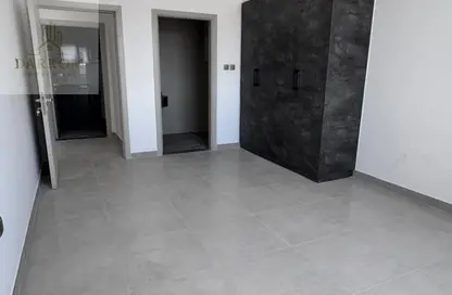 Apartment - 1 Bedroom - 2 Bathrooms for rent in Al Jurf 3 - Al Jurf - Ajman Downtown - Ajman Apartment - 1 Bedroom - 2 Bathrooms for rent in Al Jurf 3 - Al Jurf - Ajman Downtown - Ajman