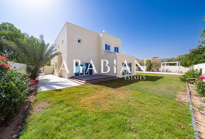 Amazing Location | 9,749 Sq Ft Plot | Lake View — photo 3