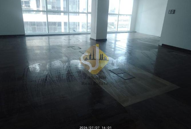 113726100 - Property Image 3