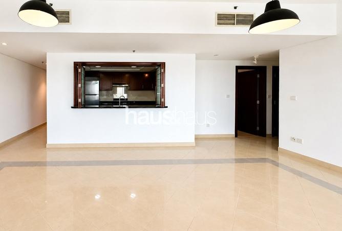 2-bed apartment in Golf Tower 1 · Vacant — photo 3
