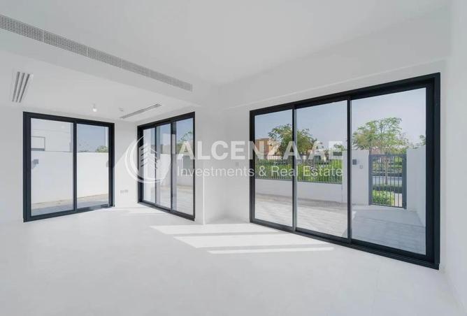 110081108 - Property Image 3