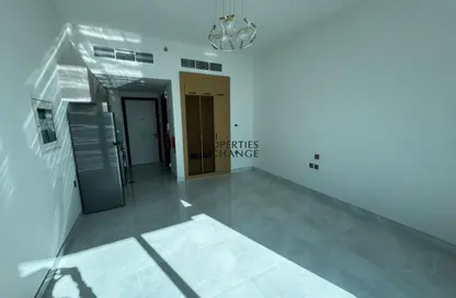 شقة - 4 حمامات للايجار في سكايز من دانوب - ارجان - دبي