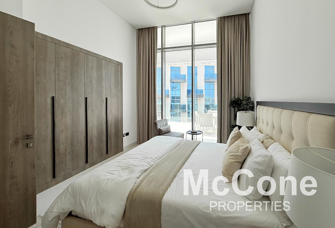 Luxury Living | Beach Access | Sea View photo 16