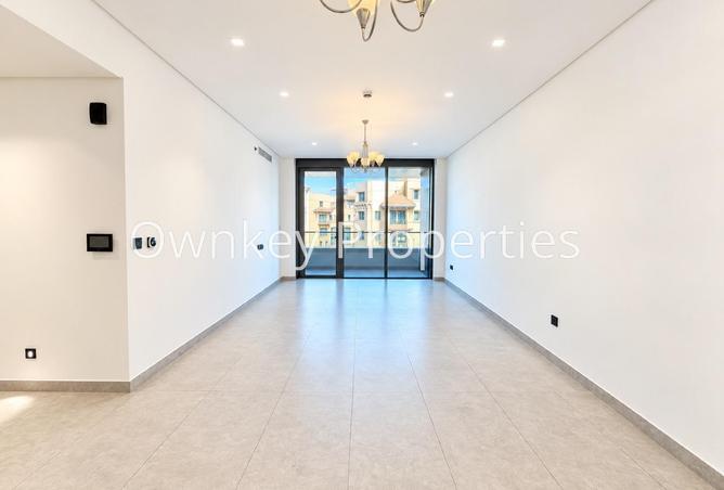 EROUPEAN BUILDING | MODERN 2BHK | NEARBY WAFI MALL photo 3