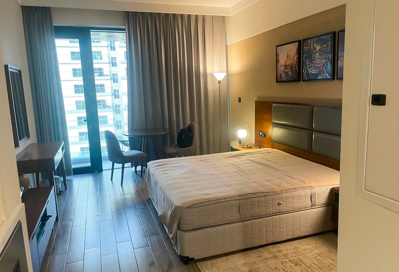 Luxury Studio | Spacious | Multiple Cheques
