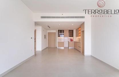 Apartment - 1 - 1 for sale in Golf Heights - The Views - Dubai