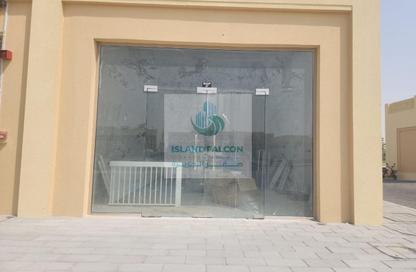 Shop - Studio - 1 Bathroom for rent in Al Dhafrah - Abu Dhabi