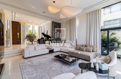 Villa - 5 Bedrooms - 6 Bathrooms for sale in Jumeirah Park Homes - Jumeirah Park - Dubai