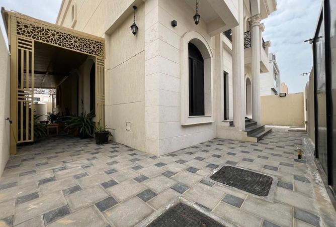 82825084 - Property Image 2