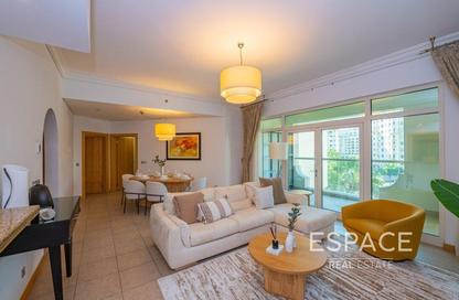 Apartment - 2 Bedrooms - 3 Bathrooms for rent in Al Nabat - Shoreline Apartments - Palm Jumeirah - Dubai
