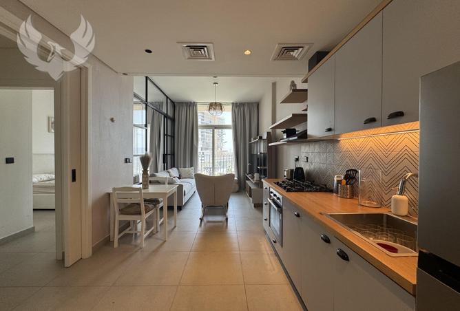Fully Furnished | Vacant | Multiple Cheques photo 2