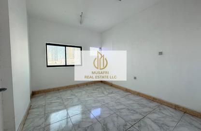 شقة - 2 غرف نوم - 2 حمامات للايجار في برج الحفيت - شارع التعاون - التعاون - الشارقة