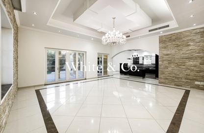 Villa - 5 Bedrooms - 5 Bathrooms for rent in The Centro - The Villa - Dubai