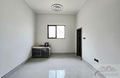 Apartment - Studio - 1 Bathroom for rent in AlFalah - Muwaileh Commercial - Sharjah