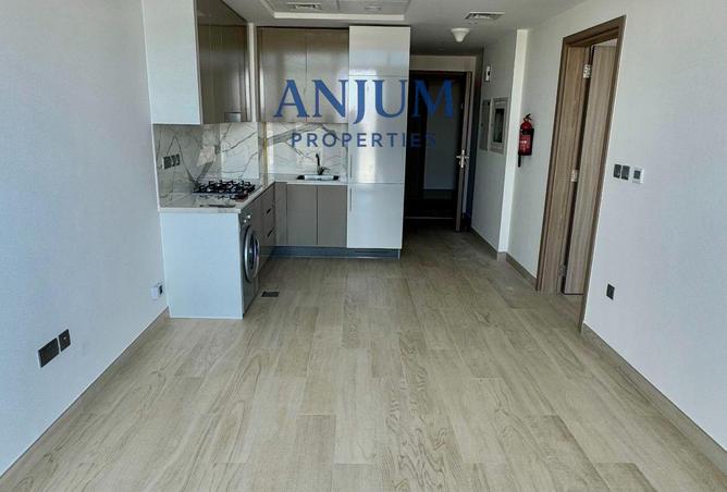 82392905 - Property Main Image