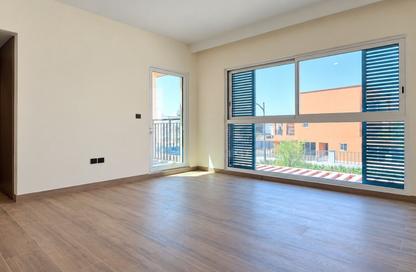 Townhouse - 5 - 6 for sale in Nice - Damac Lagoons - Dubai