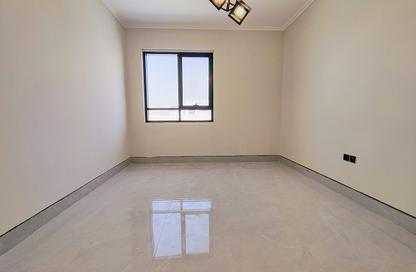 Penthouse - 2 - 3 for rent in AlFalah - Muwaileh Commercial - Sharjah