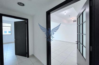 Apartment - 1 Bedroom - 2 Bathrooms for rent in Al Rawdha Residence C98 - Rawdhat Abu Dhabi - Abu Dhabi