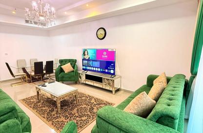 Apartment - 3 Bedrooms - 3 Bathrooms for rent in Beach Tower 1 - Al Khan Lagoon - Al Khan - Sharjah