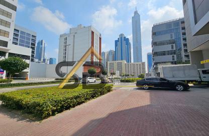 Shop - Studio - 1 Bathroom for rent in Haas Building - Jumeirah Garden City - Al Satwa - Dubai