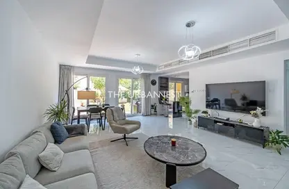 Villa - 3 Bedrooms - 3 Bathrooms for rent in Springs 8 - The Springs - Dubai