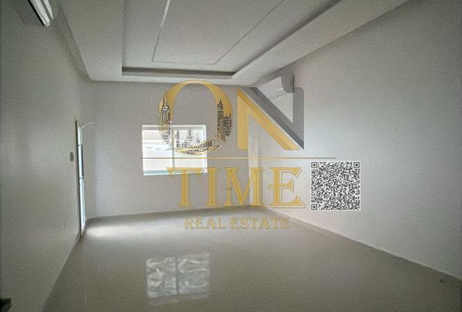 105108052 - Property Image 2
