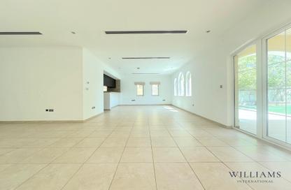Villa - 3 - 4 for rent in District 7 - Jumeirah Park - Dubai