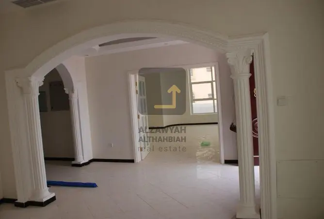54000551 - Property Image 2