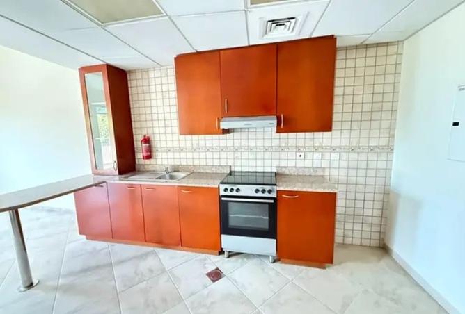 Spacious 2BR plus Extra Room | Balcony photo 3