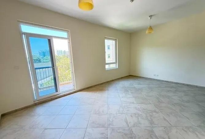 Spacious 2BR plus Extra Room | Balcony photo 2