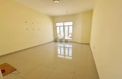 Villa - 5 Bedrooms - 6 Bathrooms for rent in Shakhbout City - Abu Dhabi
