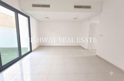Townhouse - 3 - 4 for rent in Nasma Residence - Al Tai - Sharjah