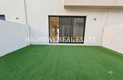 Townhouse - 3 - 4 for rent in Nasma Residence - Al Tai - Sharjah