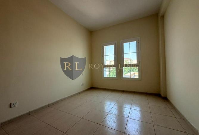 80705734 - Property Image 3