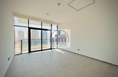 شقة - 1 حمام للايجار في في2 - مدينة دبي الرياضية - دبي
