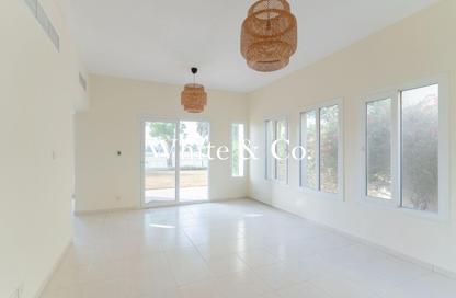 Villa - 3 Bedrooms - 3 Bathrooms for rent in Springs 15 - The Springs - Dubai