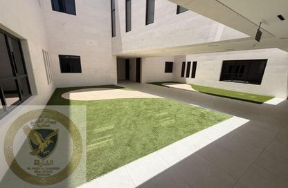 Apartment - 2 Bedrooms - 3 Bathrooms for rent in Muweileh Community - Muwaileh Commercial - Sharjah