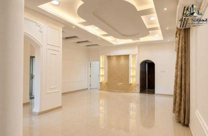 Villa - 4 - 6 for rent in Al Zaheya Gardens - Al Zahya - Ajman