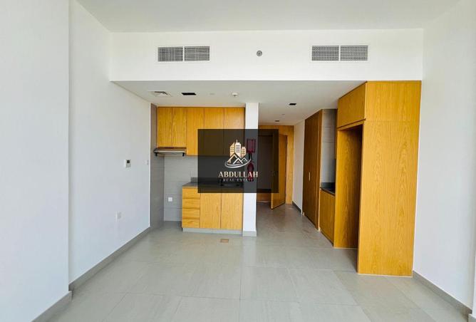 100408244 - Property Image 2