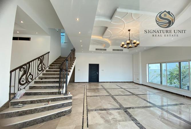 63654444 - Property Image 2