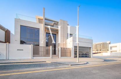 Villa - 6 - 7+ for sale in Nad Al Sheba Gardens 1 - Nad Al Sheba Gardens - Nad Al Sheba 1 - Nad Al Sheba - Dubai