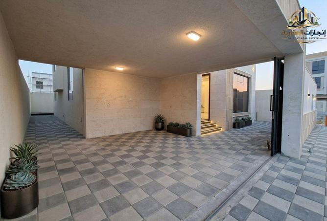 135166610 - Property Image 2