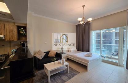 Apartment - Studio - 1 Bathroom for rent in Burj Al Nujoom - Downtown Dubai - Dubai