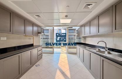 Apartment - 3 - 4 for rent in Al Zeina - Al Raha Beach - Abu Dhabi