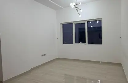 Apartment - 1 Bedroom - 2 Bathrooms for rent in Zubaida Residency - Majan - Dubai