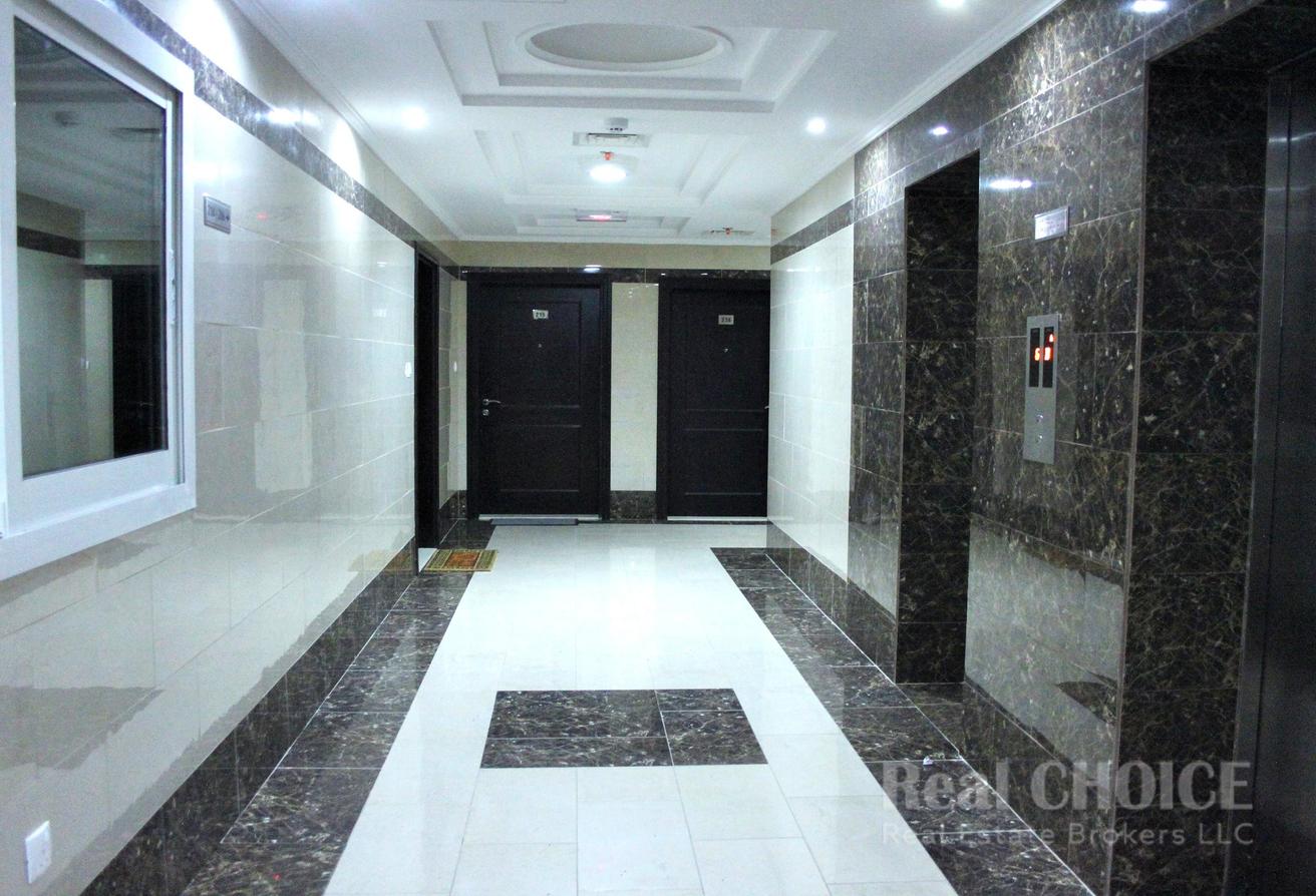 Vacant |Spacious |Prime Location |modern Amenities photo 13