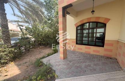 Villa - 6 Bedrooms - 7 Bathrooms for rent in Khalidiya Village - Al Khalidiya - Abu Dhabi
