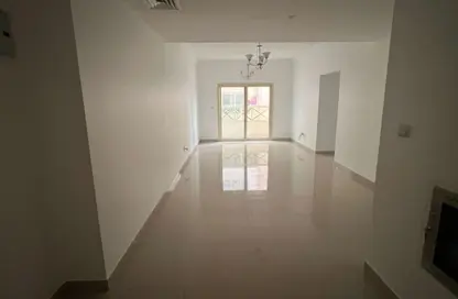 Apartment - 3 Bedrooms - 3 Bathrooms for rent in Muweileh Community - Muwaileh Commercial - Sharjah