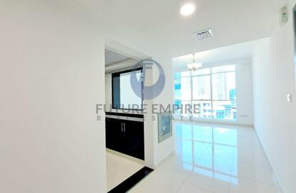 Apartment - 1 - 2 for rent in Majestic Tower - Al Abraj street - Business Bay - Dubai