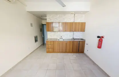 Apartment - Studio - 1 Bathroom for rent in Fire Station Road - Muwaileh - Sharjah